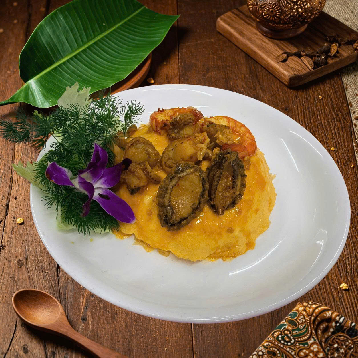 Cơm Phủ Trứng Hải Sản